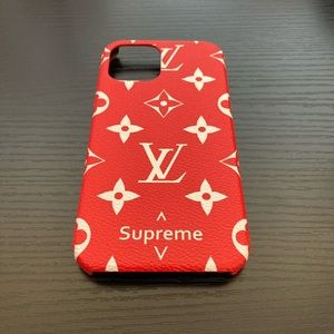 Supreme iPhone 12 case
